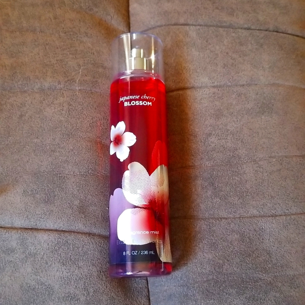 Japenese cherry Blossom Bath & Body Works Body Spray